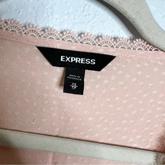 Express Top Women XS Pink V Neck Flare Long Sleeve Peplum Jacquard Blouse B24 - Picture 3 of 8